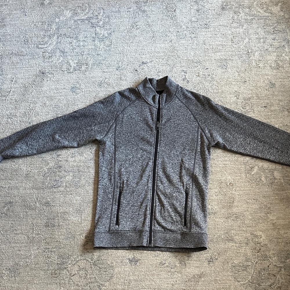 Men’s size S, gray/black jacketNWT